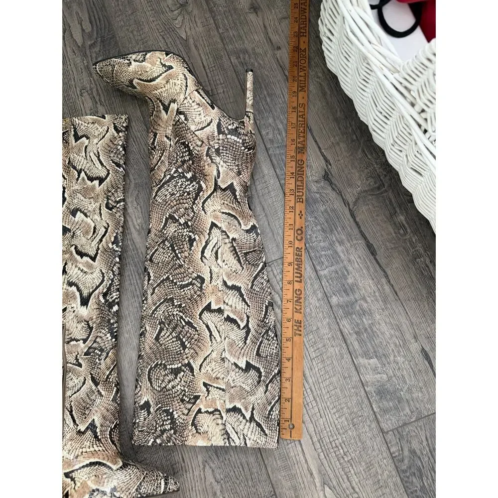 Vince Camuto Fendels Knee-High Boots Size 8M Animal Print Leather Stiletto Heel